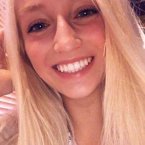 Meet your Posher, Ava